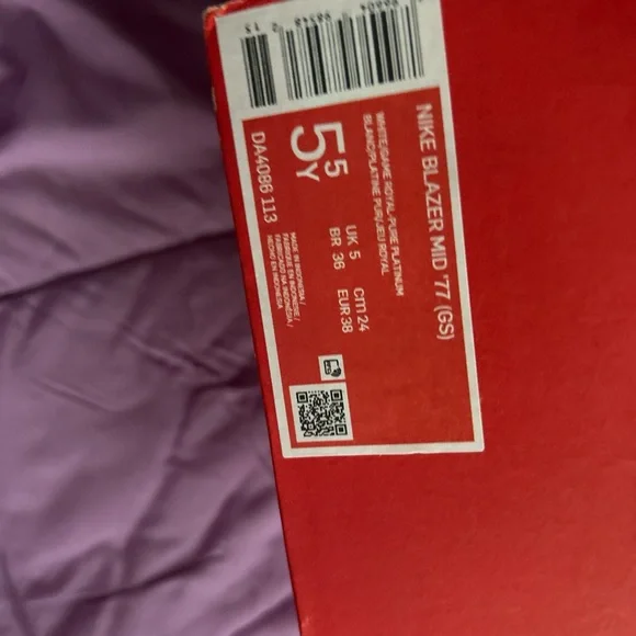 Nike White High-Top Sneakers - Picture 3 of 3